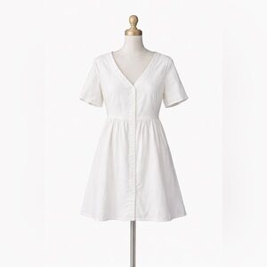 Elegant White Mini Dress